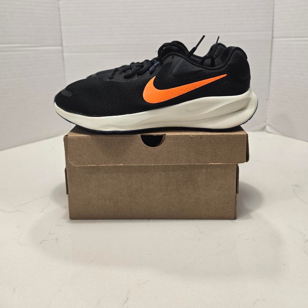 Nike Revolution 7 Wide Running Comfort Shoes FB8501-008 Men's - 7.5 US - Picture 4 of 7